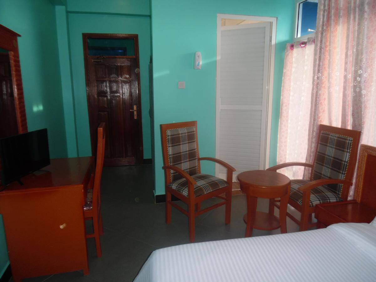 Hotel Bl Airport 3*